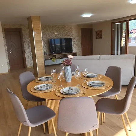 Apartman панорамен пентхаус - кабинков лифт - 3 спални