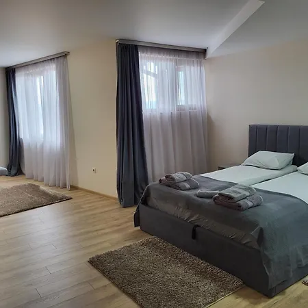 Apartment панорамен пентхаус - кабинков лифт - 3 спални *