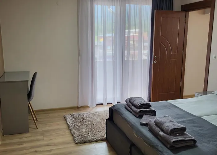 панорамен пентхаус - кабинков лифт - 3 спални *